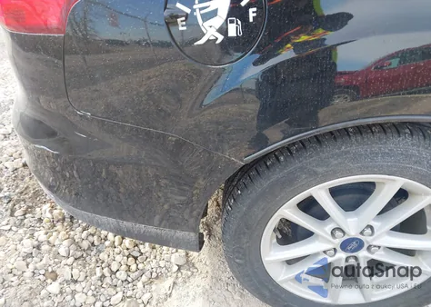 2018 Ford Focus Se z USA, uszkodzony, nr VIN 1FADP3F28JL238997